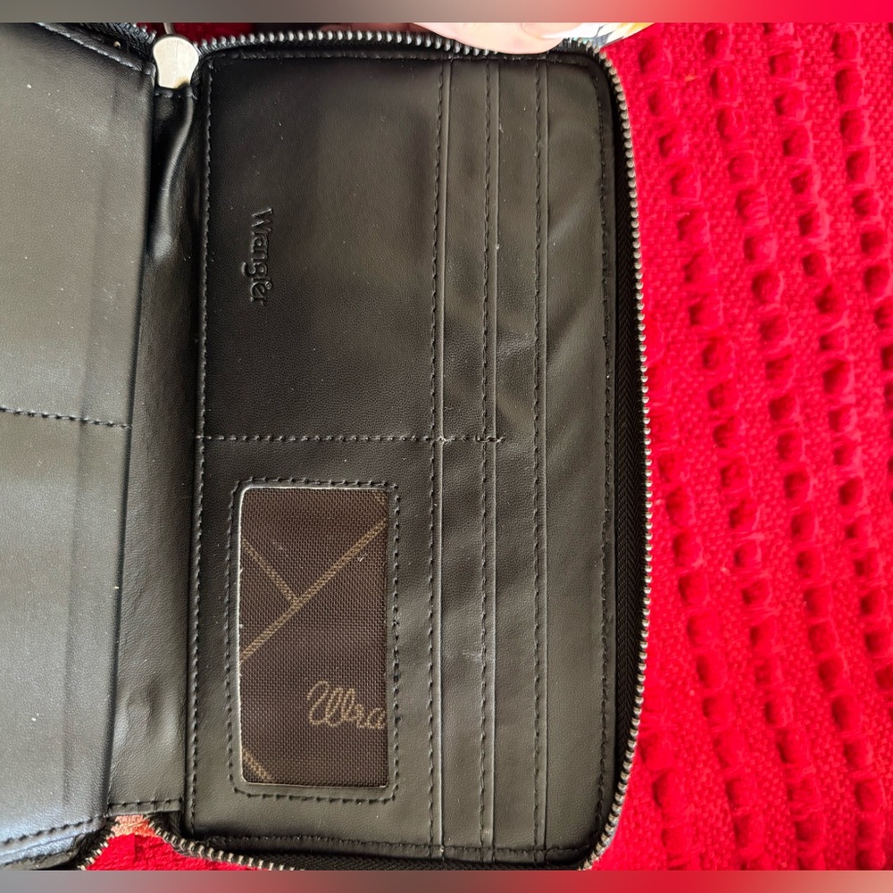 Wrangler Aztec Pattern Wallet with Strap - image 3